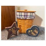 Large Longaberger Basket w/ Lid & Americana Decor Large Longaberger Basket w/ Lid & Americana Decor
