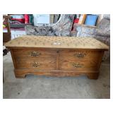 Lane Cedar Chest with Key Lane Cedar Chest with Key