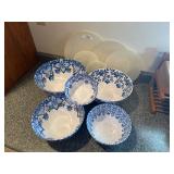 Plastic Nesting Bowls with Lids Plastic Nesting Bowls with Lids