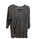 Woman Sophisticate Black Tunic Top (C)