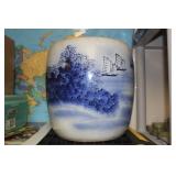 Old Chinese Blue and White Planter