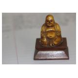 Small Carved B o n e Buddha