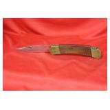 A Ka-Bar Knife