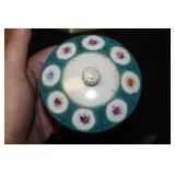 A Porcelain Trinket Box with Lid