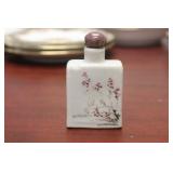 An Antique Chinese Porcelain Snuff Bottle