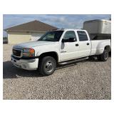 2005 GMC Sierra Pickup Truck