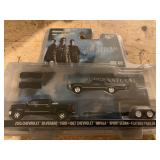 Greelight Hollywood 2015 Chevrolet Silverado 1500 Diecast Car W Flatbed