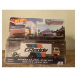Hot Wheels Car Culture Team Transport Set Nissan Laurel 2000 SGX