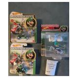 Hot Wheels Mario Kart Die-Cast Replica Set of 3 Featuring Luigi Character (1)