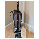 Hoover Platinum Collection Lightweight Bagged Upright Vacuum Model UH30010COM