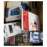 PNY Attache USB Flash Drive, SanDisk Ultra MicroSDHC Card, iHome Phone Case