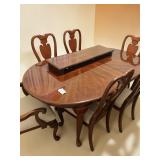Traditional Queen Anne Style Dining Table W Oval Top & 6 Upholstered Chairs