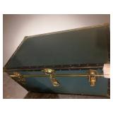 Vintage Seward Steamer Trunk Luggage Storage Chest 
