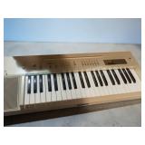 1980s PS-20 Portasound Keyboard Analog Snthesizer W Carrying Case