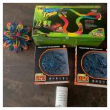 Mindscope Twister Tracks neon glow flexible assembly track system.