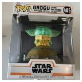 Funko Pop! Star Wars The Mandalorian Grogu Using the Force Deluxe Vinyl Figure