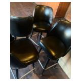 Black Swivel Bar stools W:Vinyl Bucket Seats & Metal Legs (Set of 4)