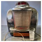 Crosley CR-9 Collectors Edition Select-O-Matic Jukebox Radio & Cassette Player Crosley CR-9 Collectors Edition Select-O-Matic Jukebox Radio & Cassette Player