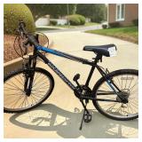 Roadmaster Granite Peak 26 Mountain Bike In Black & Blue Steel (1) Roadmaster Granite Peak 26 Mountain Bike In Black & Blue Steel (1)