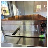 Wisco Industries 560D Stainless Steel Pizza Oven