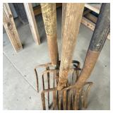 Hay Fork Pitchfork Lot