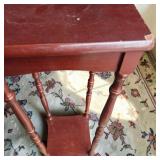 Wooden Spindle Rail Side Table W:Lower Shelf