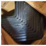 6 Inch Outside Corners in Black (Lot of 25)