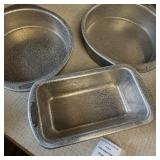 Doughmakers Gourmet Aluminum Bakeware Loaf Pan & Round Cake:Pie Pans 