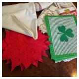 Festive Fabric Holiday Table Linens & Placemats & Neutral-Colored Vintage Linens