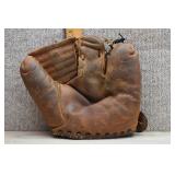 Wilson Professional #638, 2 Finger Baseball Glove