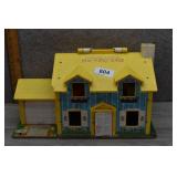 Vintage Fisher-Price Family Play House 952