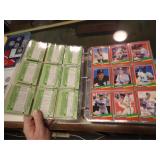LG BINDER BASEBALL CARDS