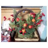 DECORATIVE BASKET & WREATH