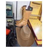 TIMBERLAND SIZE 11M BOOTS + COWBOY HAT