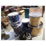 LG LOT DRUMS & DRUM STANDS