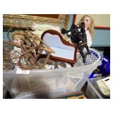 DOLLS & DOLL FURNITURE