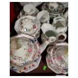 TEAPOTS AND ASST CHINA