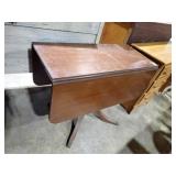DROP LEAF TABLE 38x30