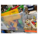 2 TUBS PLASTIC AND WOOD BLOCK TOYS