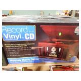 IT. WOODEN MUSIC CENTER