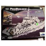 MEGA BLOKS PRO BUILDER DESTROYER SET