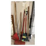 Assorted Handled tools