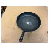 Vintage #10 12 Cast Iron Skillet w/ Heat Ring