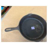 Wagner Ware 10 Cast Iron Skillet  Made in USA...