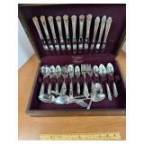 Oneida Prestige Plate Silverware Set  w/...
