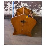 Wooden Spindle Magazine Rack / Newspaper Stand