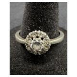 925 Silver Clear Stone Cluster Ring Sz 7.5- 2.19g
