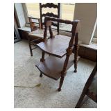 Vintage Colonial 2-Tier Step-Up End Table