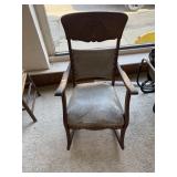 Antique Quartersawn Oak Shell-Carved Rocker