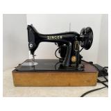 Singer 99K Sewing Machine TESTED AND RUNS